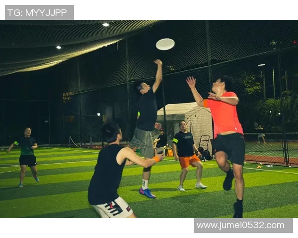 飞盘专题：深入解析上海飞盘队的战术与技术创新之路