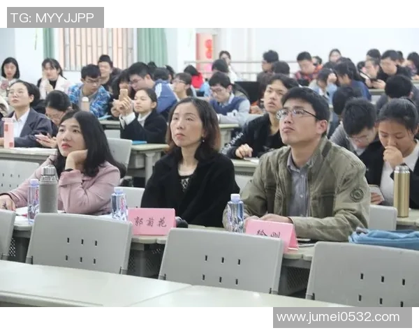 南京排球队灵活性变革引发热议展现新战术与团队协作的创新之路